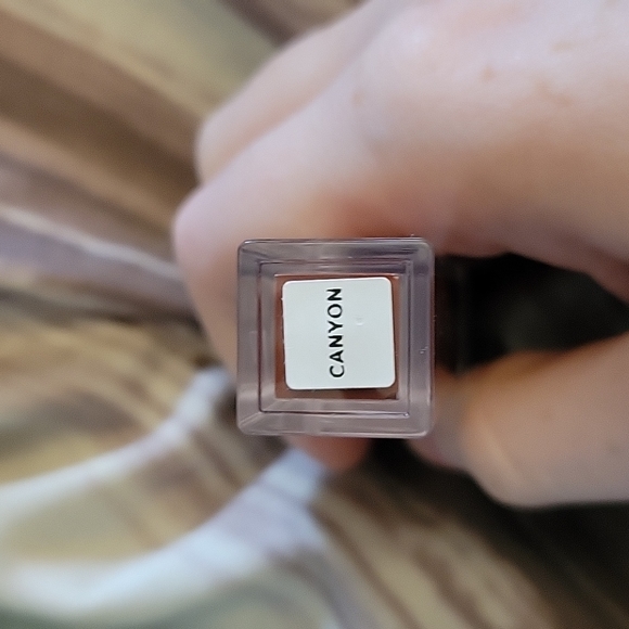 NWOT LONG LASTING LIQUID LIPSTICK - CANYON by OFRA *final price* - Picture 2 of 3